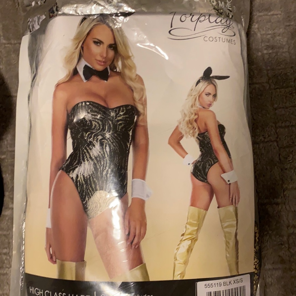 Play bunny costume
